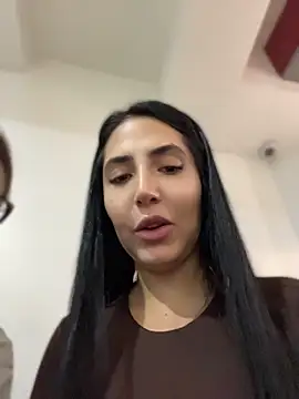 Snapshot of oh_nina chatting on June 26, 10:25 pm oh nina online show from June 26, 10:25 pm
