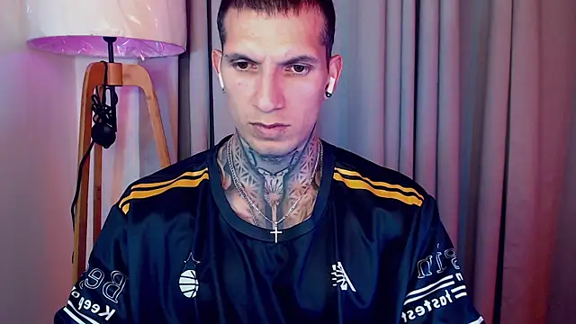 Shane Clay online show from October 28, 1:42 am