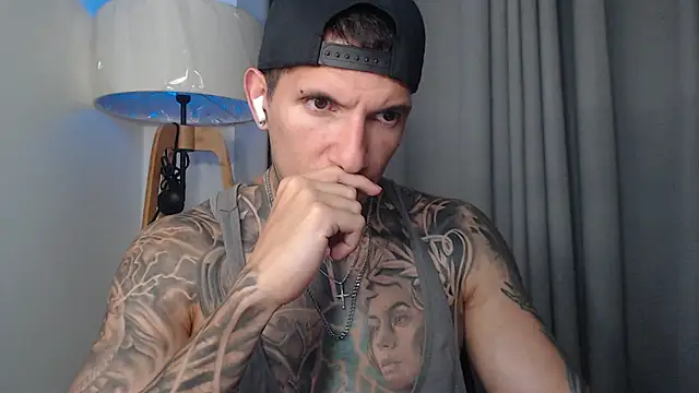 Shane Clay online show from December 18, 11:44 pm