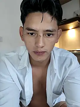 Hiroshi Shen online show from October 3, 10:29 pm