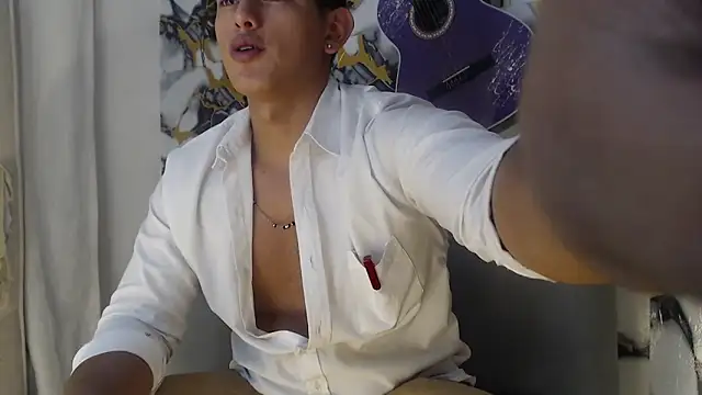 Hiroshi Shen online show from May 22, 3:50 pm