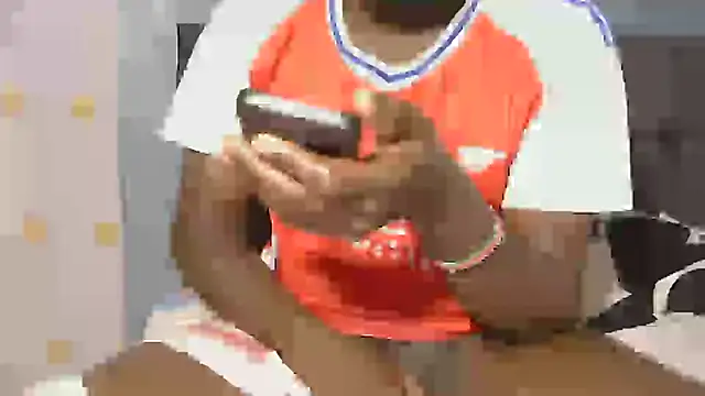Snapshot of AfricanDickza chatting on April 12, 1:05 pm AfricanDickza online show from April 12, 1:05 pm