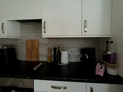 Snapshot of FrancescaXO chatting on October 4, 8:34 am FrancescaXO online show from October 4, 8:34 am