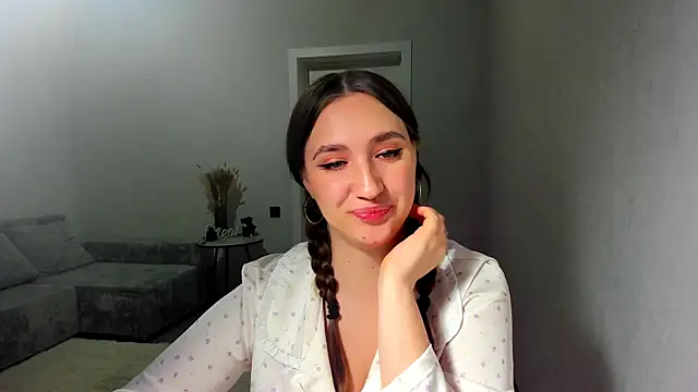 Snapshot of Wise_Bunny chatting on June 25, 11:31 pm Wise Bunny online show from June 25, 11:31 pm