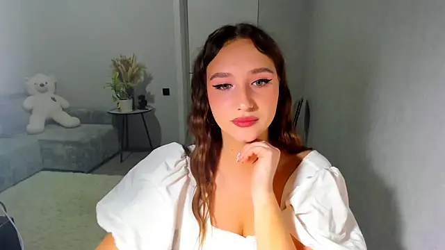 Snapshot of Wise_Bunny chatting on July 7, 8:13 pm Wise Bunny online show from July 7, 8:13 pm