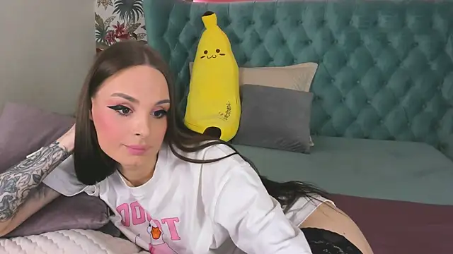 NaughtyLoryy online show from October 29, 8:27 am