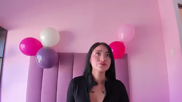 violet myerrs online show from November 8, 1:44 pm