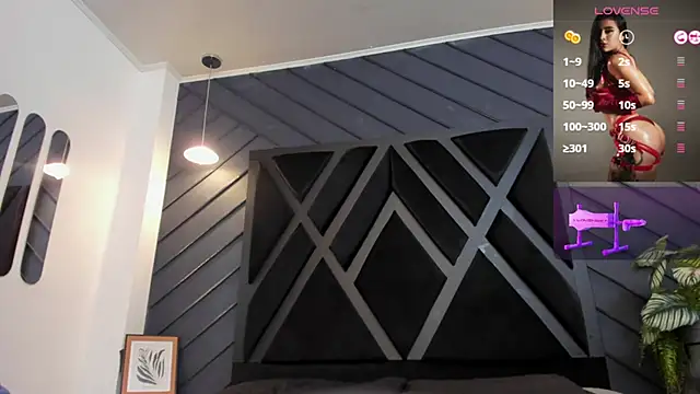 zoe martins  online show from October 26, 2:23 pm