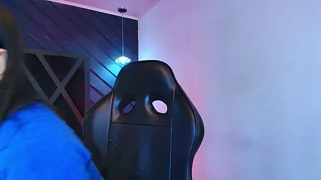 zoe martins  online show from March 27, 5:34 pm