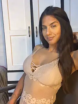 chicachocolate01 online show from October 4, 7:34 pm