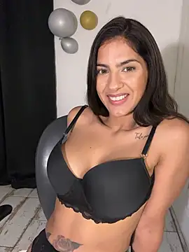 chicachocolate01 online show from April 8, 2:22 am