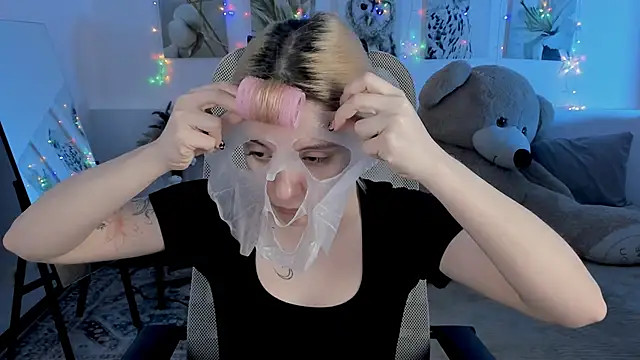 AuroraWrenfield online show from April 14, 12:27 am