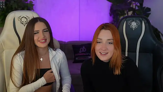 Goldie Flame online show from November 14, 8:18 pm