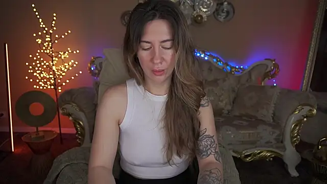 KateShanny online show from March 29, 6:13 am