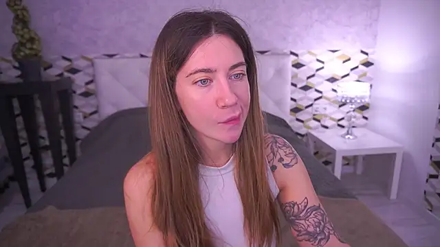 KateShanny online show from April 2, 6:44 am