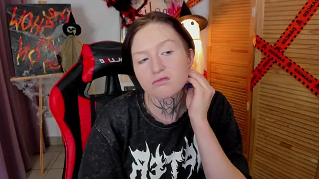 ayakskalermonss online show from October 18, 2:18 pm