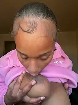 yummy0322 online show from November 23, 3:45 pm