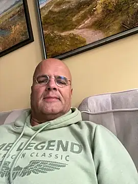 Snapshot of Renebisex chatting on October 25, 10:23 am Renebisex online show from October 25, 10:23 am