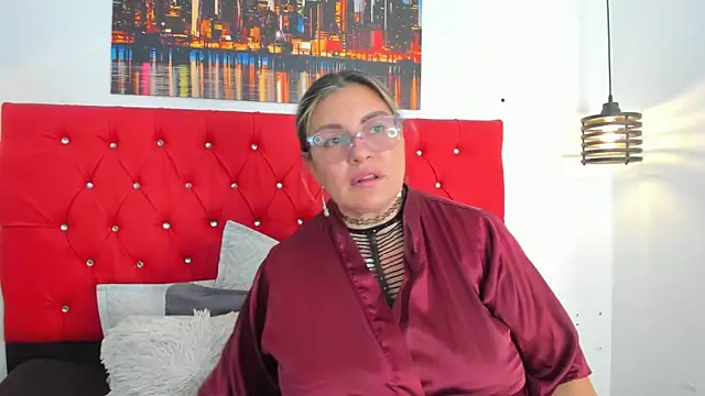 carolinacrus01 online show from February 12, 4:46 pm