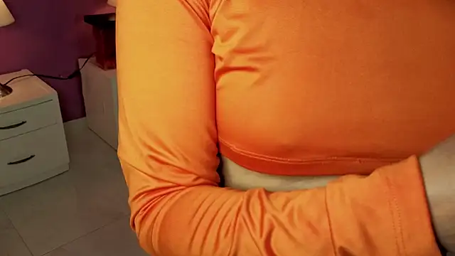 LiLLiAnderson online show from October 31, 12:06 pm