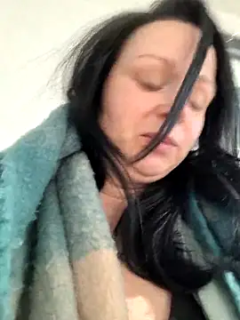 Snapshot of Chrissy_Christal chatting on November 15, 8:22 am Chrissy Christal online show from November 15, 8:22 am