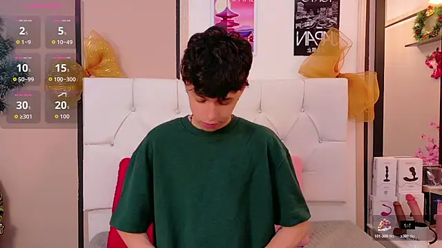 Axel  Evans online show from December 18, 1:17 pm