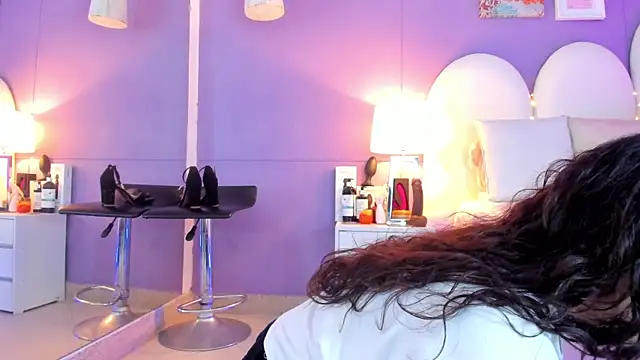 my aleja  online show from January 16, 1:37 pm