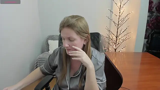 Alisha Skyes online show from December 20, 6:48 pm