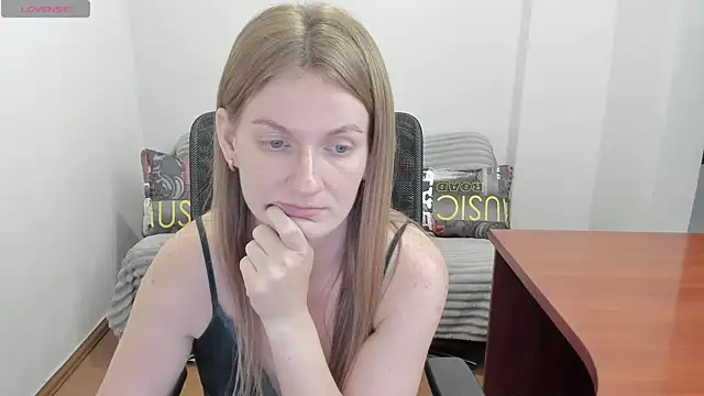 Alisha Skyes online show from July 4, 6:14 pm