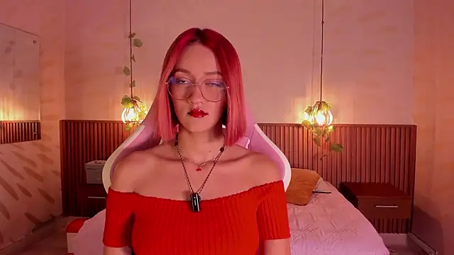 daphne courtis online show from March 6, 3:14 am