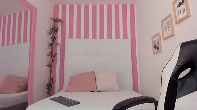 M0lly Beckers online show from January 16, 7:51 pm