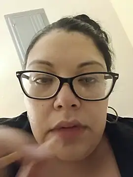 Snapshot of Jazzythorn88 chatting on July 20, 12:03 am Jazzythorn88 online show from July 20, 12:03 am