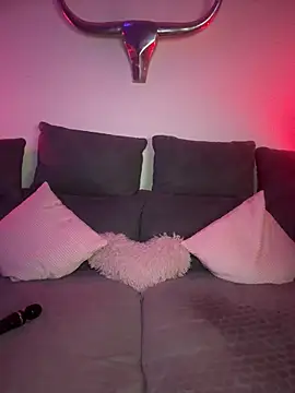 shortybig official online show from April 8, 4:12 am