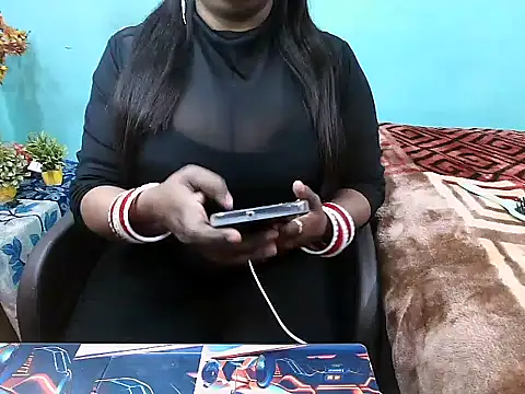 PREETI BABY online show from November 20, 4:23 am