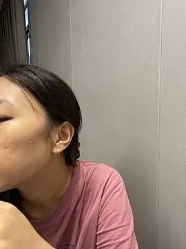 haiyan125216 online show from October 18, 6:05 am