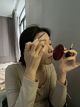 haiyan125216 online show from October 25, 6:32 am