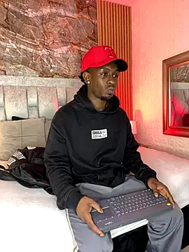 pipedark  online show from December 16, 3:44 am