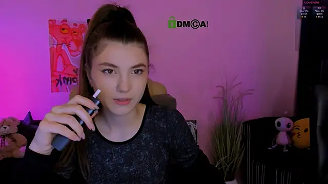 lissa night online show from November 9, 9:40 am