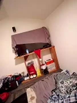 uratre online show from December 16, 7:57 am