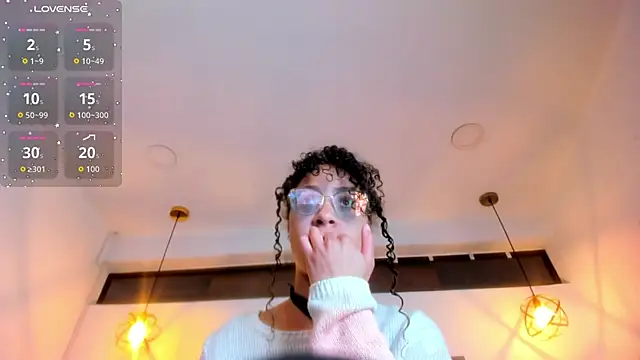 Hanna Cornee  online show from February 26, 12:26 pm