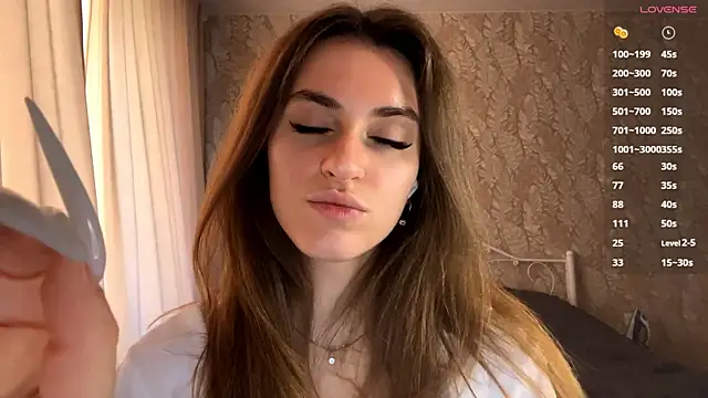 miainheat online show from October 8, 8:34 am