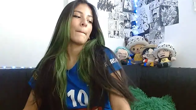 Snapshot of Chloe_paytone chatting on June 15, 6:10 pm Chloe paytone online show from June 15, 6:10 pm