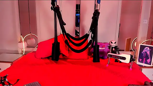 Snapshot of VesperVelvet chatting on February 13, 8:49 pm VesperVelvet online show from February 13, 8:49 pm