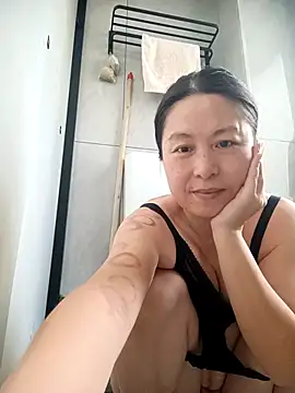 chengcheng12 online show from October 9, 12:30 am