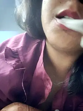 Snapshot of nishaa_baby chatting on October 12, 1:10 pm nishaa baby online show from October 12, 1:10 pm