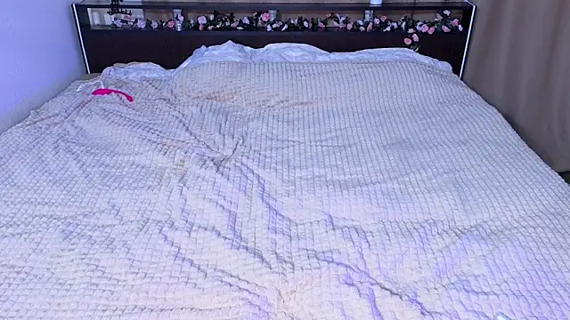 Candy Flosse online show from November 11, 9:31 am