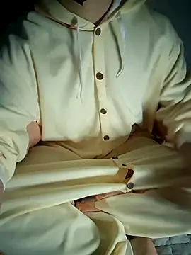 111owo111 online show from February 28, 9:21 am