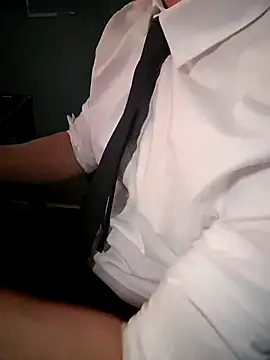 111owo111 online show from August 4, 1:57 pm