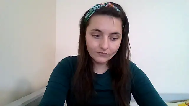 Snapshot of DInaraXRose chatting on November 6, 11:11 am DInaraXRose online show from November 6, 11:11 am