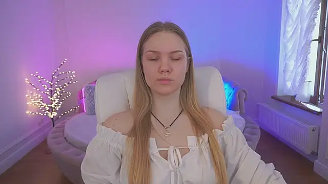 CelesteNoir online show from March 4, 7:36 am